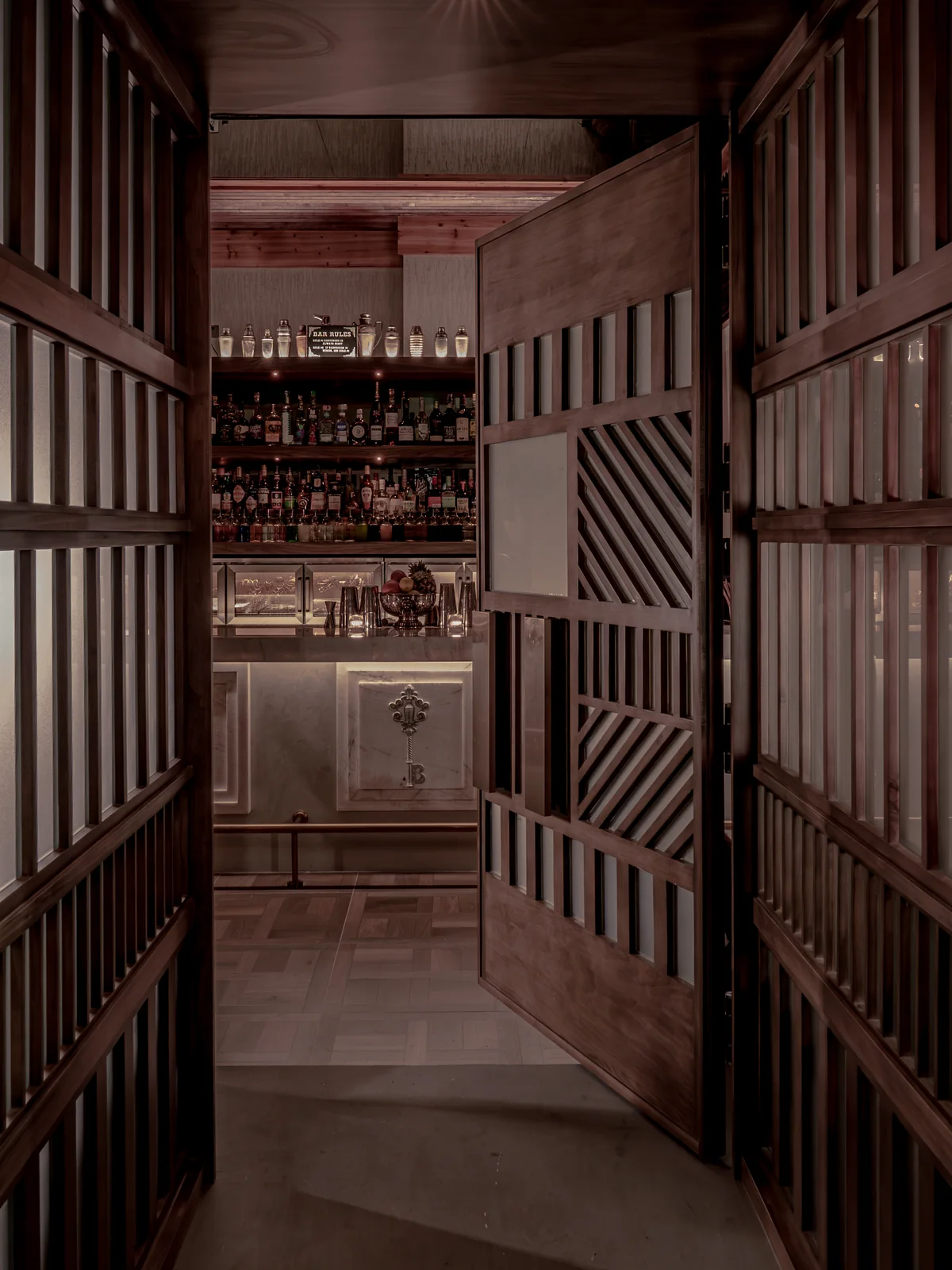 Barules Cocktail Club passage